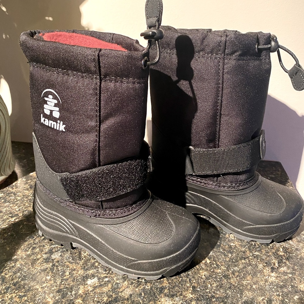 Kamik Toddler Rocket Cold Weather Winter Boots Size 10T *Brand New Never Worn*